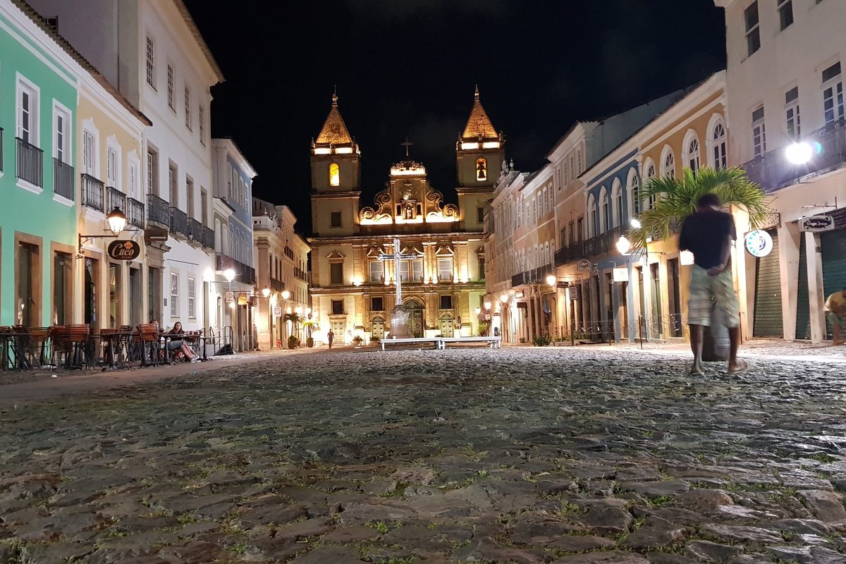 Le Pelourinho de nuit, à Salvador
